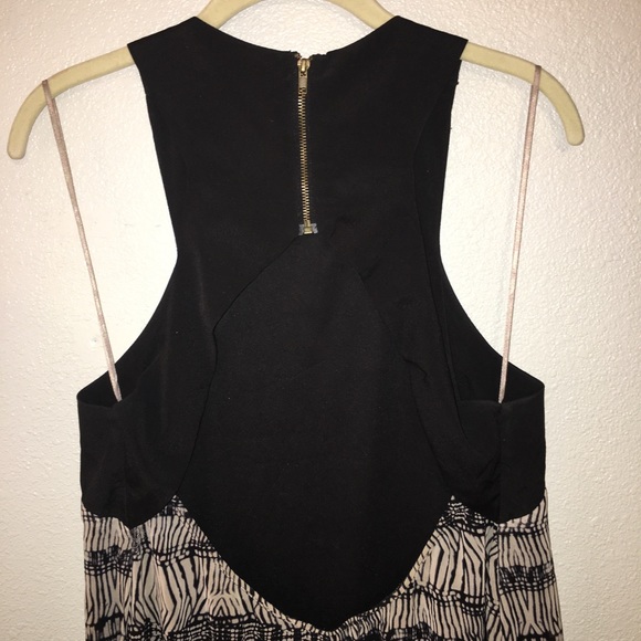 Patterned free-flowing dress - Picture 5 of 5